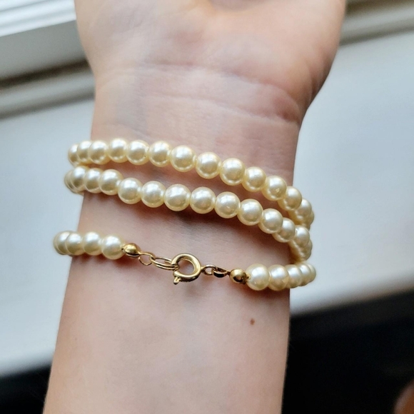 Vintage Faux Pearl Layer Bracelet & Necklace - Picture 8 of 8